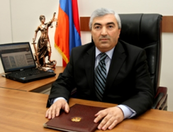 amrahi-petrosyan