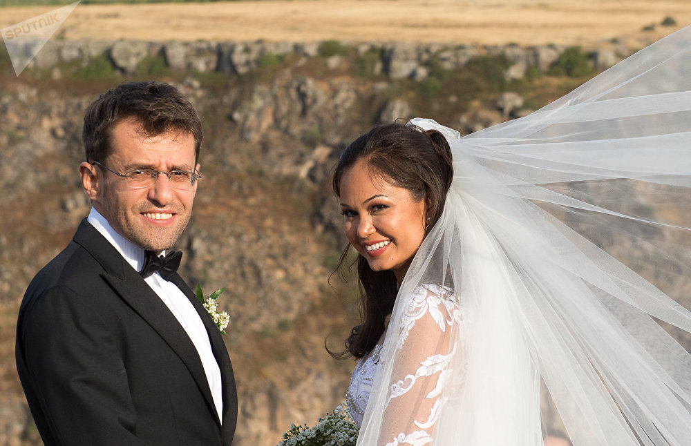 Chess Champ Levon Aronian's Wife Dies Two Weeks after Crash –