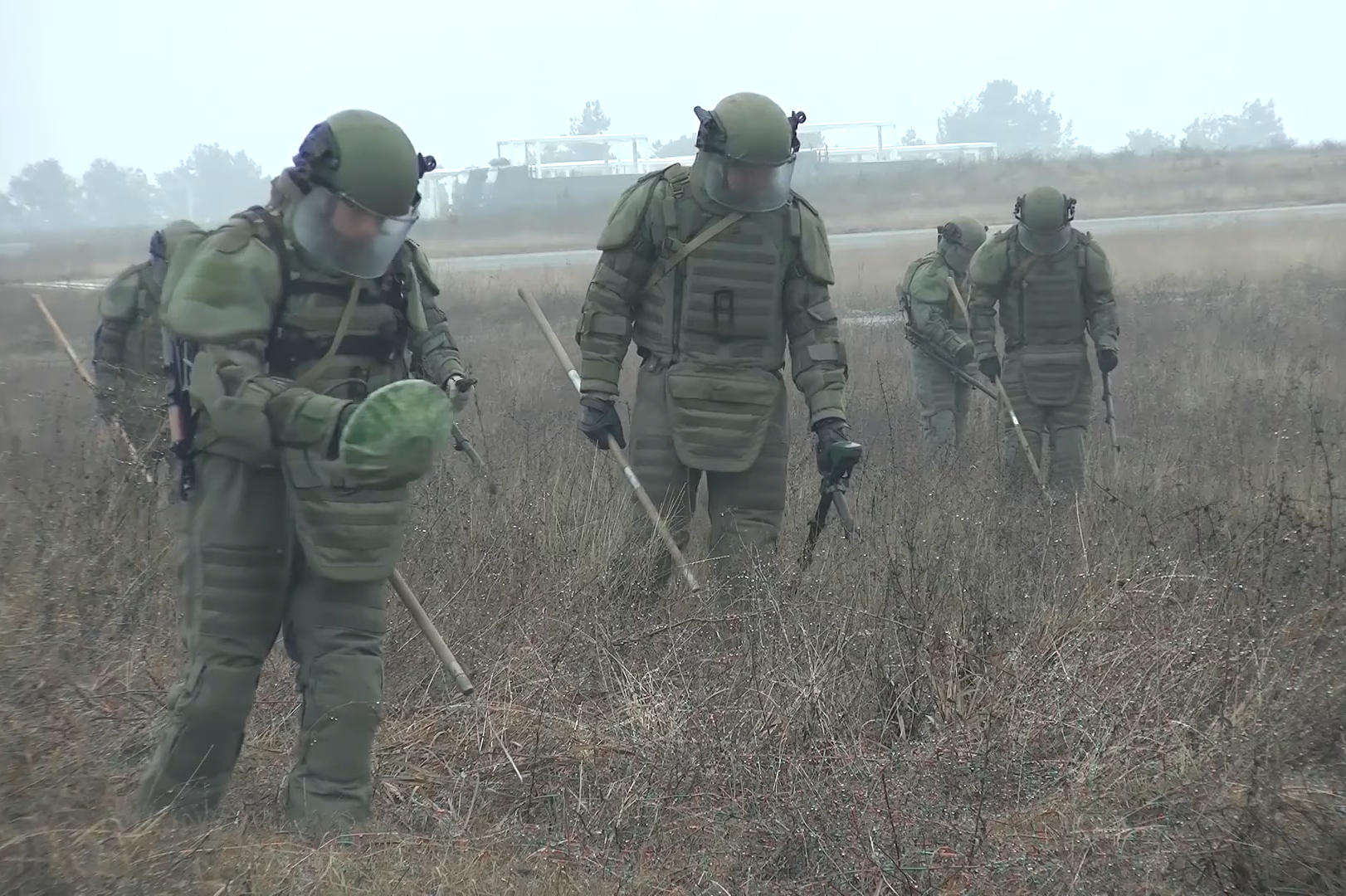 Территория войска. Саперы в Нагорном Карабахе. Нагорный Карабах российские саперы. Миротворцы в Карабахе российские аэропорт Степанакерт. Российские саперы в Карабахе.